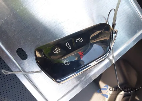 2024 Volkswagen Atlas 2.0T Peak Edition Se W/Technology from USA, damaged, VIN 1V2CR2CA6RC584174